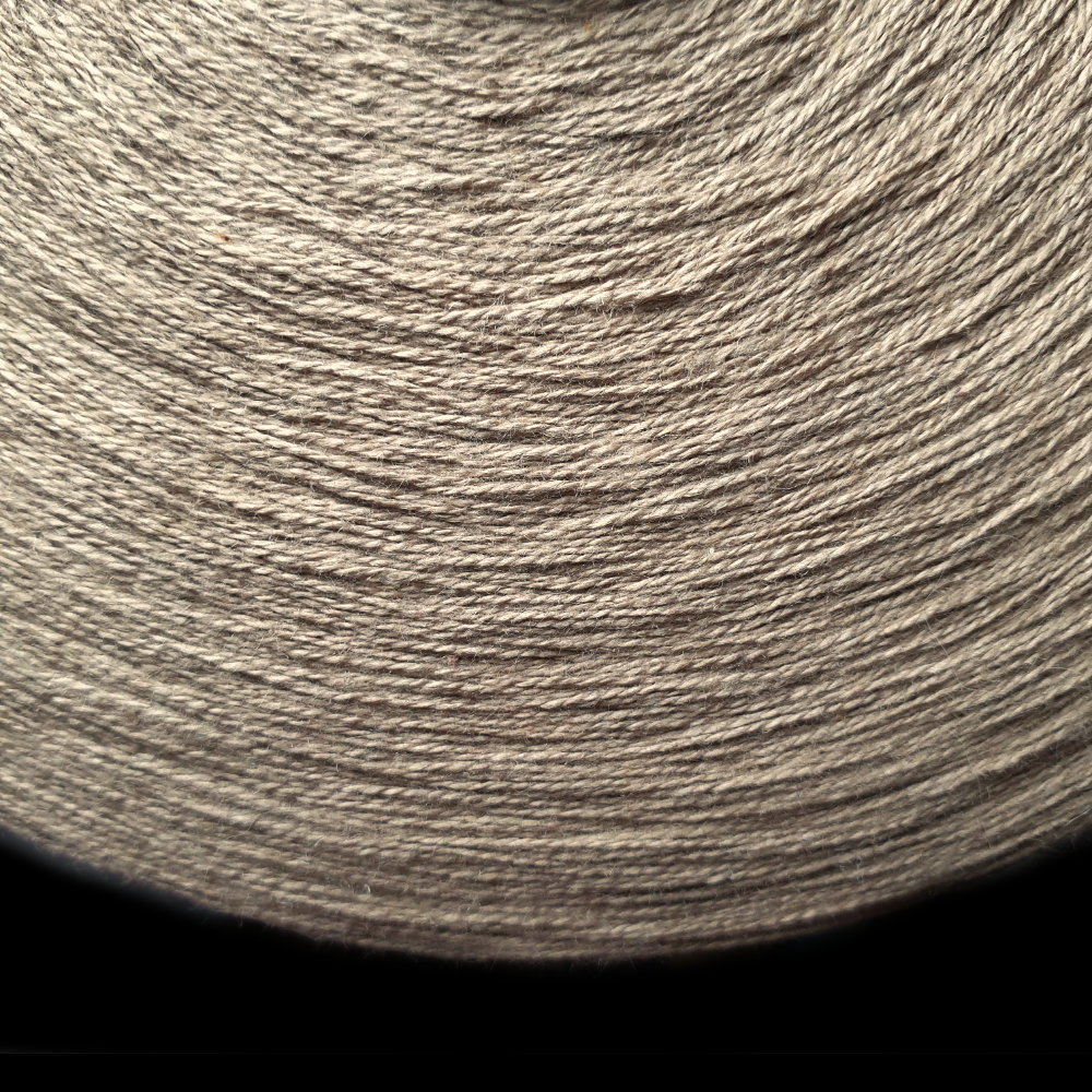 Schlamm 155, Chłodny beż picktheyarn.com